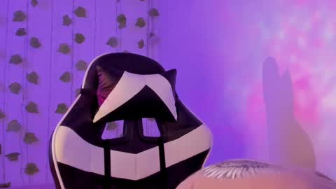 Snapshot of tyler_garcia_ chatting on 02-03-25, 06:45 Tyler Garcia online show from 02-03-25, 06:45