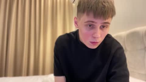 Snapshot of tyler_garrner chatting on 09-15-25, 06:19 tyler_garrner online show from 09-15-25, 06:19