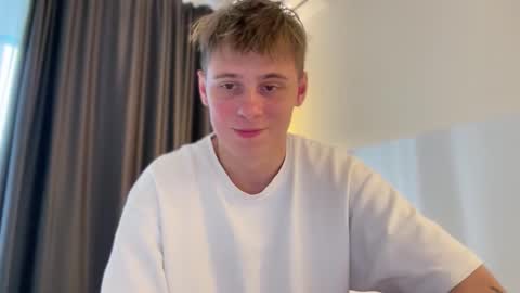 Snapshot of tyler_garrner chatting on 10-06-25, 12:57 tyler_garrner online show from 10-06-25, 12:57