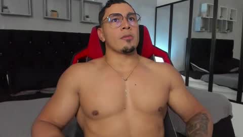 tyler_hank1 online show from 10-28-25, 06:54