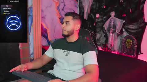 Tyler online show from 10-12-25, 09:03