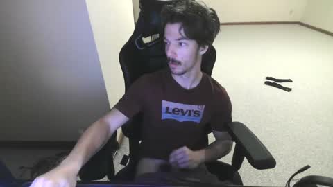 Snapshot of tylera10110 chatting on 12-29-24, 06:27 Tyler online show from 12-29-24, 06:27