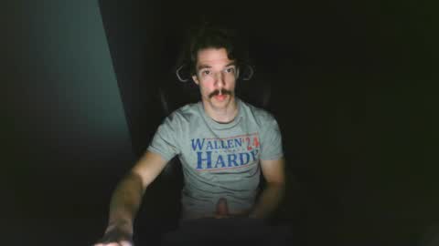 Snapshot of tylera10110 chatting on 01-22-25, 04:02 Tyler online show from 01-22-25, 04:02