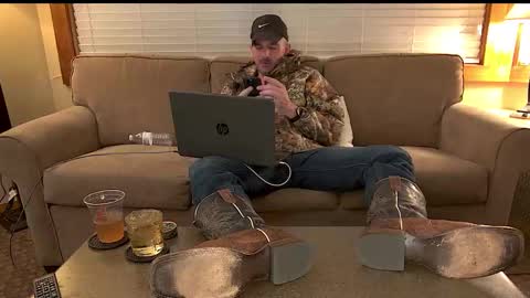 TylerLogan813 online show from 09-10-25, 04:01