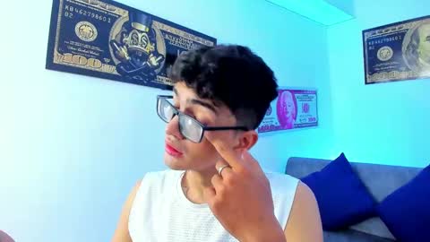   online show from 01-19-25, 03:08