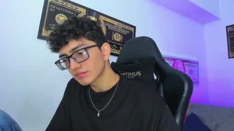   online show from 03-12-25, 02:52