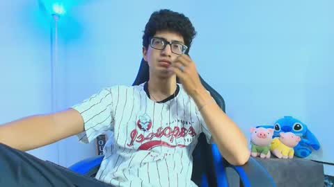   online show from 09-26-25, 06:06