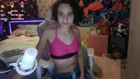 Tyra Liana online show from 02-25-25, 04:35