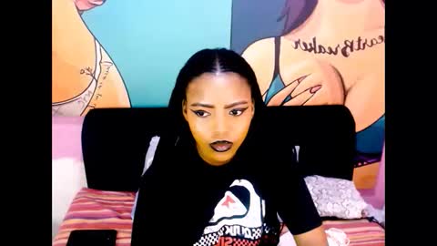 Snapshot of tyrabangz chatting on 11-25-25, 06:41 Tyra online show from 11-25-25, 06:41