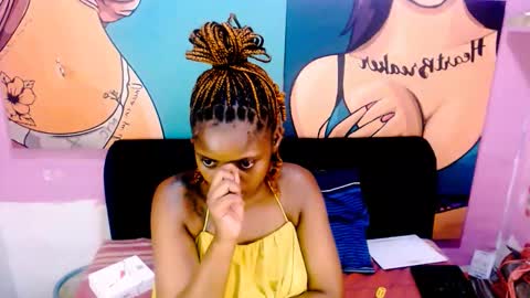 Snapshot of tyrabangz chatting on 12-15-25, 06:34 Tyra online show from 12-15-25, 06:34