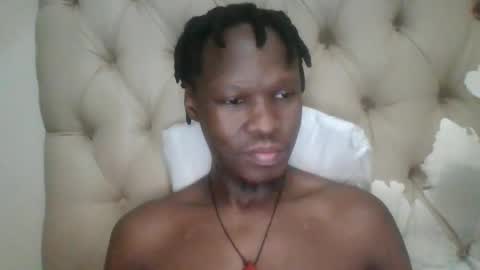 Snapshot of tyrock30 chatting on 11-17-25, 07:14 tyrock30 online show from 11-17-25, 07:14