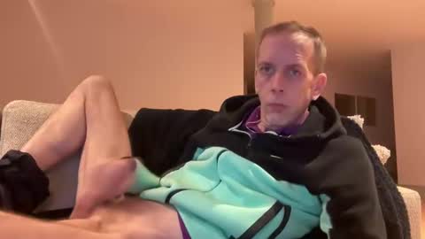 Snapshot of tyronev70 chatting on 12-11-24, 05:26 Ty online show from 12-11-24, 05:26