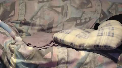 Snapshot of tyson2525 chatting on 10-25-25, 04:09 Helena and Tyson online show from 10-25-25, 04:09