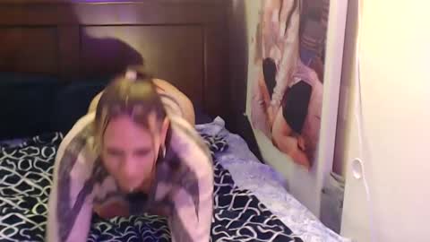 Azelia B online show from 10-07-25, 12:19