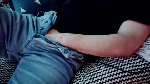 Snapshot of ucez2play chatting on 03-06-25, 09:20 Daddy online show from 03-06-25, 09:20