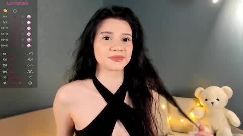 Snapshot of udelaborom chatting on 02-09-25, 07:19 Lili online show from 02-09-25, 07:19