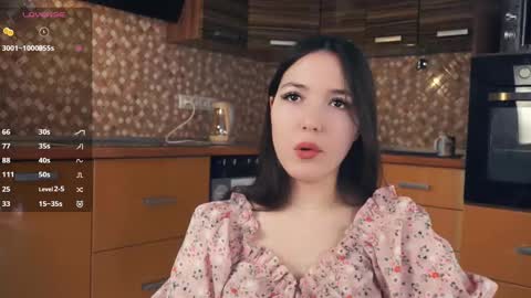 Snapshot of udelaborom chatting on 02-14-25, 08:10 Lili online show from 02-14-25, 08:10