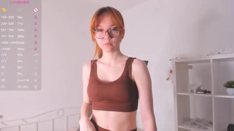 Snapshot of udelaborom chatting on 03-02-25, 07:54 Lili online show from 03-02-25, 07:54