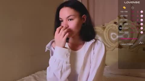 Snapshot of udelaborom chatting on 03-08-25, 07:42 Lili online show from 03-08-25, 07:42