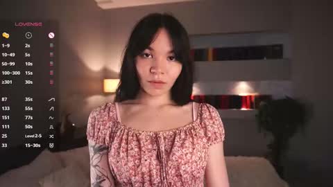 Snapshot of udelaborom chatting on 10-09-25, 03:15 Lili online show from 10-09-25, 03:15