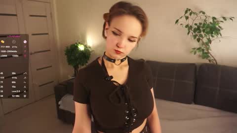 Snapshot of udelaborom chatting on 02-09-26, 06:23 Lili online show from 02-09-26, 06:23