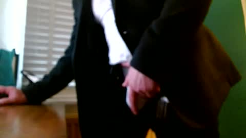 ukclive online show from 10-15-25, 09:31