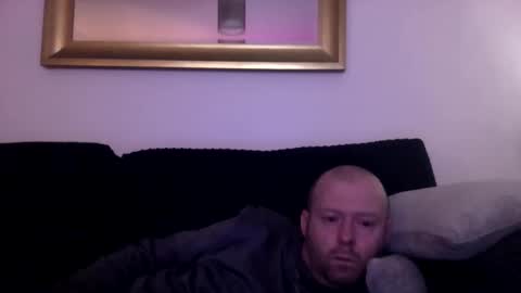 Snapshot of ukmatty3 chatting on 02-26-25, 03:53 ukmatty3 online show from 02-26-25, 03:53