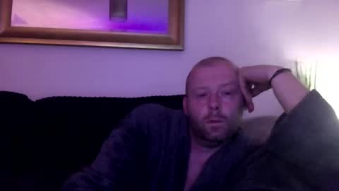 Snapshot of ukmatty3 chatting on 09-30-25, 08:47 ukmatty3 online show from 09-30-25, 08:47