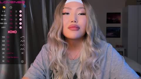 Snapshot of uko_sa chatting on 12-17-24, 02:00 uko sa online show from 12-17-24, 02:00