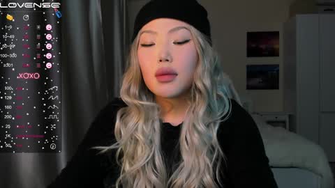 Snapshot of uko_sa chatting on 12-19-24, 02:57 uko sa online show from 12-19-24, 02:57