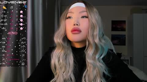 Snapshot of uko_sa chatting on 12-20-24, 12:49 uko sa online show from 12-20-24, 12:49