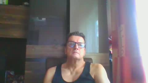 Snapshot of ulmeni4 chatting on 01-09-25, 06:59 ulmeni4 online show from 01-09-25, 06:59