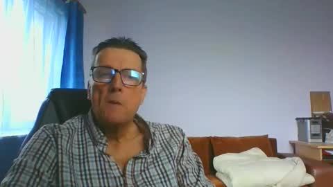 ulmeni7 online show from 11-28-25, 10:40