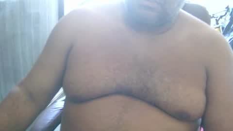 Snapshot of ulmo_br chatting on 10-24-25, 02:13 ulmo_br online show from 10-24-25, 02:13