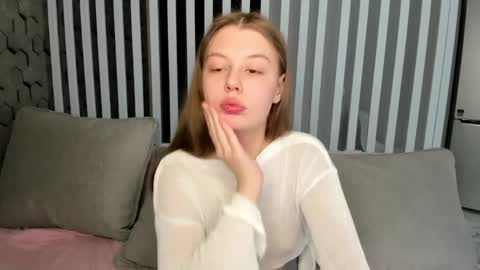 Melena online show from 04-14-26, 02:50