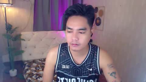 Alex online show from 12-17-25, 01:33