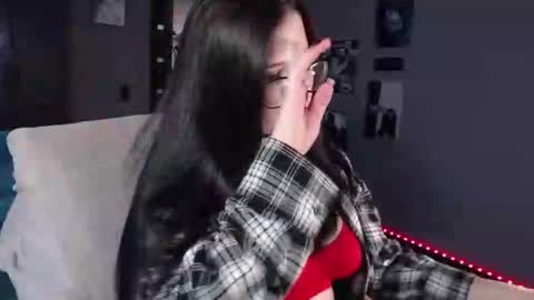 Snapshot of uminarin chatting on 12-16-24, 02:47 Julia online show from 12-16-24, 02:47