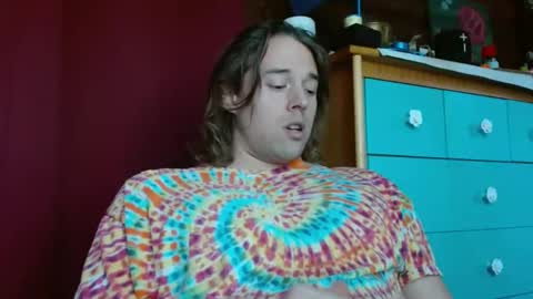 Snapshot of umphreak42 chatting on 01-01-25, 07:32 Andrew online show from 01-01-25, 07:32