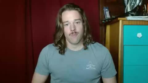 Snapshot of umphreak42 chatting on 02-25-25, 12:36 Andrew online show from 02-25-25, 12:36