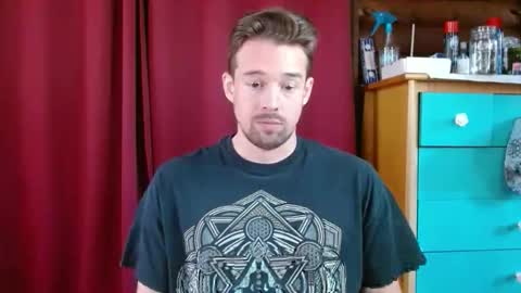 Snapshot of umphreak42 chatting on 11-14-25, 05:33 Andrew online show from 11-14-25, 05:33