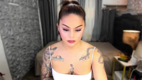 Lady tan online show from 02-10-25, 04:41