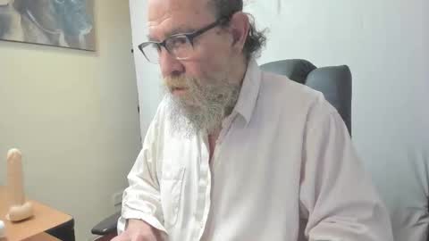 Uncle Hottie online show from 02-28-26, 04:19