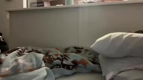 uncutbeard129840 online show from 10-11-25, 03:50