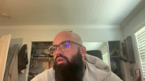 uncutbeard129840 online show from 10-16-25, 04:52