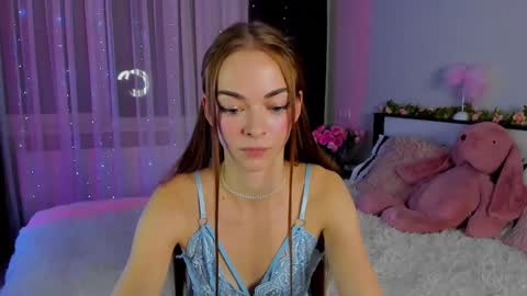 Under The Skin online show from 12-01-24, 07:36