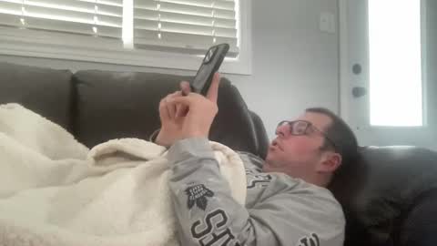 ungerisland online show from 12-28-24, 01:59