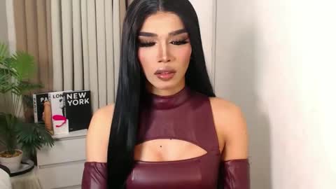 Miss Andrea online show from 11-06-25, 01:12