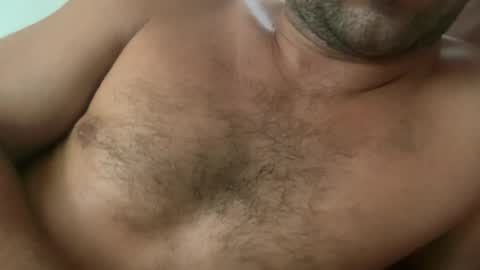 Snapshot of universalstudihoes chatting on 09-17-25, 07:37 universalstudihoes online show from 09-17-25, 07:37