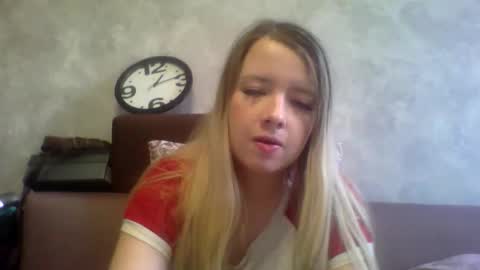 UniverseEmily online show from 10-03-25, 08:22