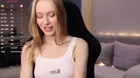 UnnaBella online show from 11-15-25, 07:21